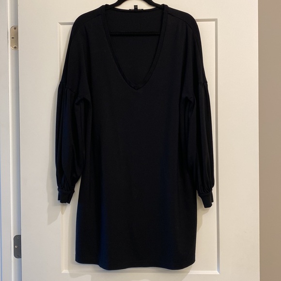 EXPRESS DRESS💜 - Picture 2 of 5